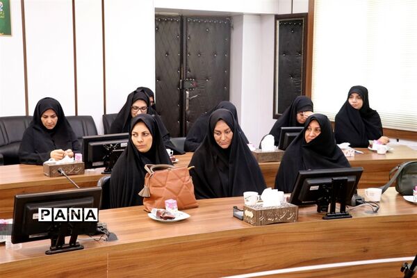 نشست نخبگان جهاد تبیین و حرکت در مسیر سبک زندگی اسلامی ایرانی