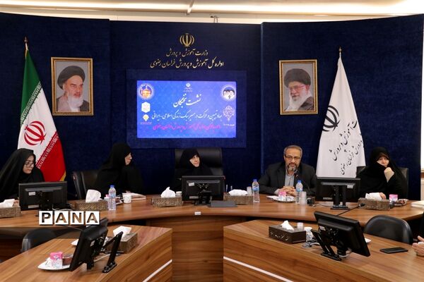 نشست نخبگان جهاد تبیین و حرکت در مسیر سبک زندگی اسلامی ایرانی