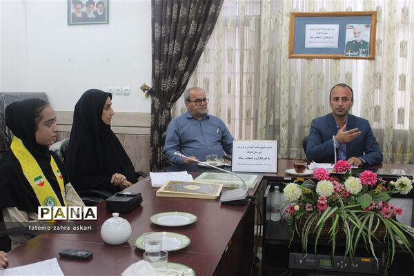 نشست خبری مدیر آموزش و پرورش گلوگاه با‌ اصحاب رسانه