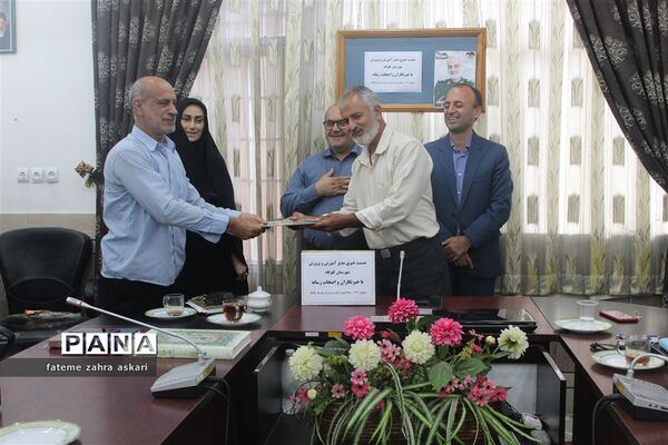 نشست خبری مدیر آموزش و پرورش گلوگاه با‌ اصحاب رسانه