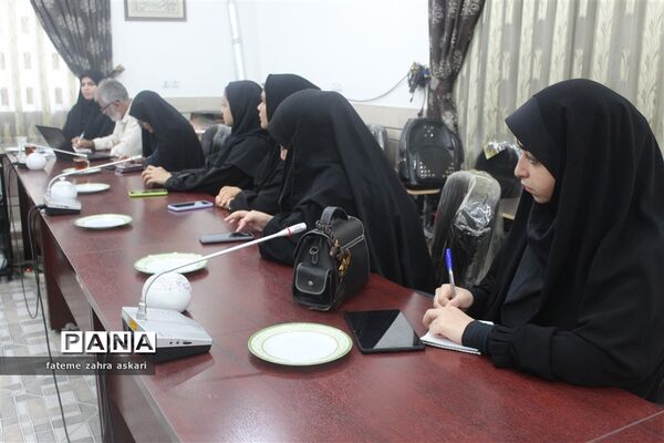 نشست خبری مدیر آموزش و پرورش گلوگاه با‌ اصحاب رسانه