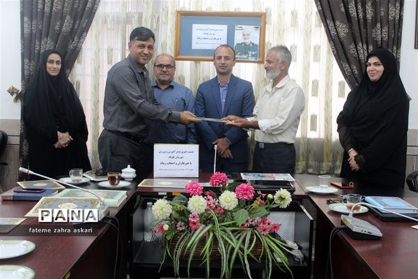 نشست خبری مدیر آموزش و پرورش گلوگاه با‌ اصحاب رسانه