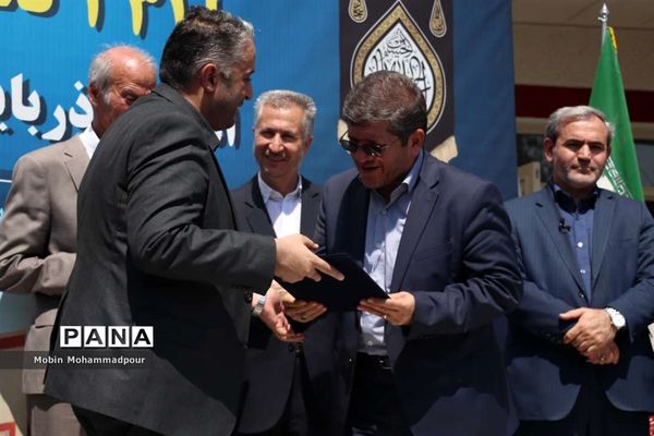 آیین افتتاح ۱۰۵ پروژه آموزشی در آذربایجان شرقی