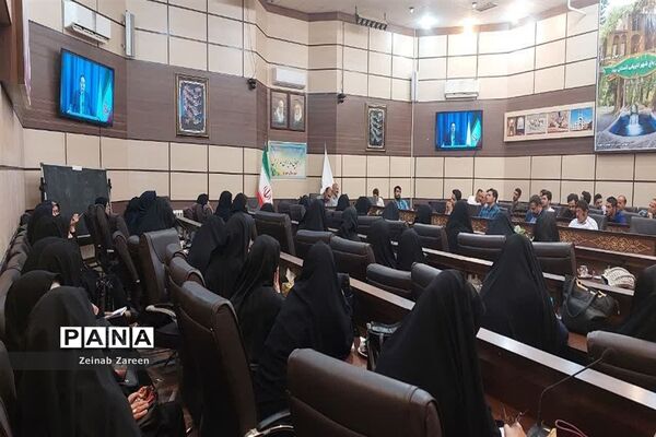 گردهمایی بزرگ مدیران مدارس شهرستان مهریز