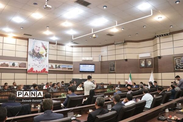 گردهمایی بزرگ مدیران مدارس شهرستان مهریز