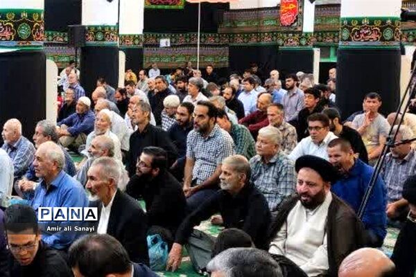برگزاری نماز عبادی سیاسی جمعه در مصلی نماز جمعه شهرستان‌قرچک