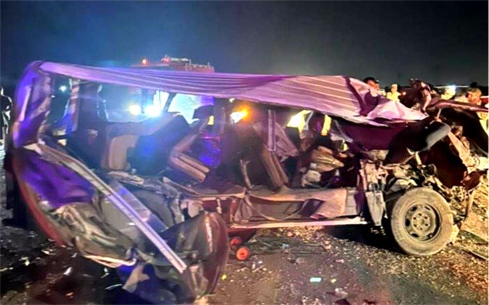 تصادف دو دستگاه ون در محور کاظمین-سامرا؛ ١٩ نفر جان باختند