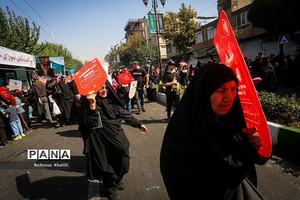 موکب دانش‌آموزی عشاق الحسین (ع) در پیاده‌روی جاماندگان اربعین حسینی-تهران