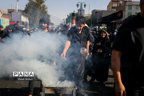 پیاده‌روی جاماندگان اربعین حسینی در تهران