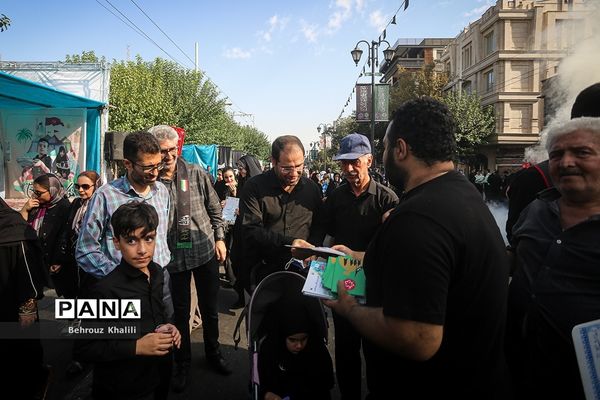 حضور وزیرآموزش و پرورش در پیاده‌روی جاماندگان اربعین حسینی