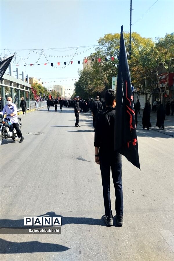 مراسم پیاده‌روی جاماندگان اربعین حسینی در مشهد