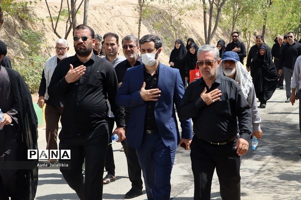 حضور مردم شهرستان اسلامشهر در راهپیمایی جاماندگان اربعین حسینی