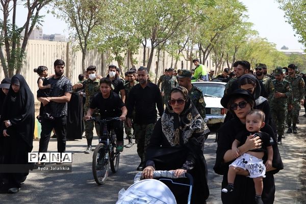 حضور مردم شهرستان اسلامشهر در راهپیمایی جاماندگان اربعین حسینی