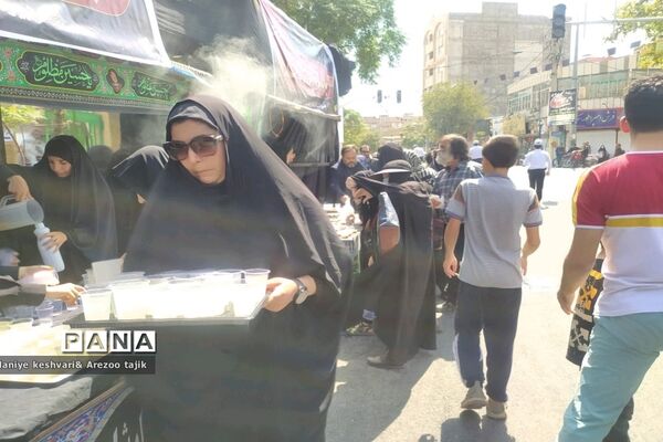 حضور پرشور عشاق الحسین ع در راهپیمایی جاماندگان اربعین