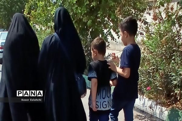 حضور پرشور کودکان و نوجوانان در راهپیمایی اربعین