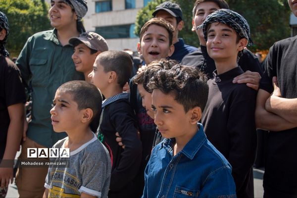 پیاده‌روی جاماندگان اربعین حسینی در مشهد