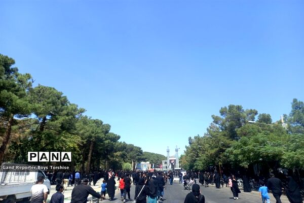 مراسم پیاده‌روی حرم تا حرم در کاشمر