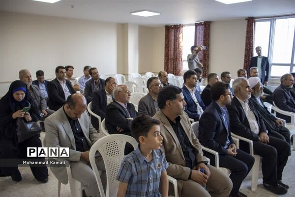 افتتاح دبستان مشارکتی برادران طالبی شهر محلات