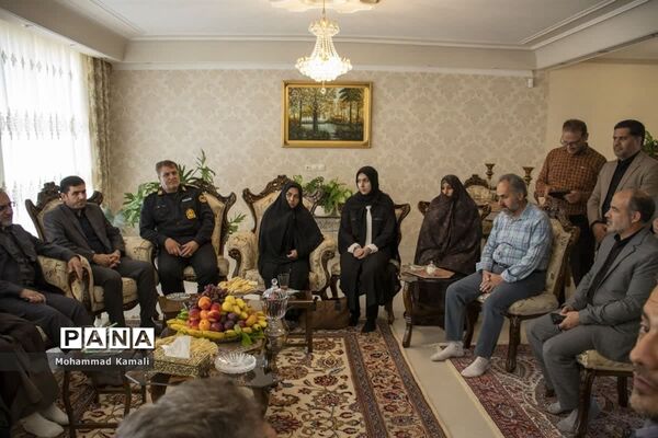 تجلیل از رتبه تک رقمی استان مرکزی در کنکور سراسری