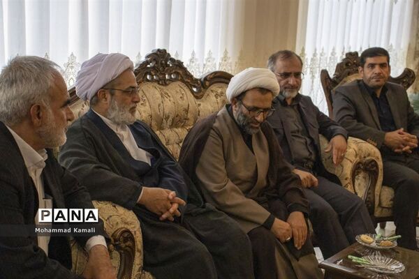 تجلیل از رتبه تک رقمی استان مرکزی در کنکور سراسری