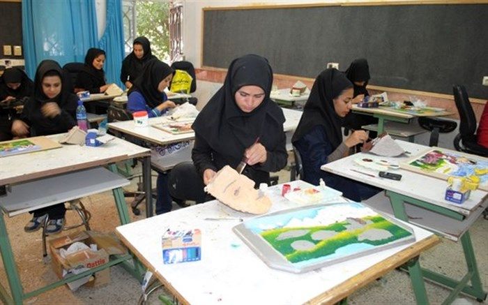 آموزش نیروی تکنسین در هنرستان‌ها نباید دولتی سازی شود