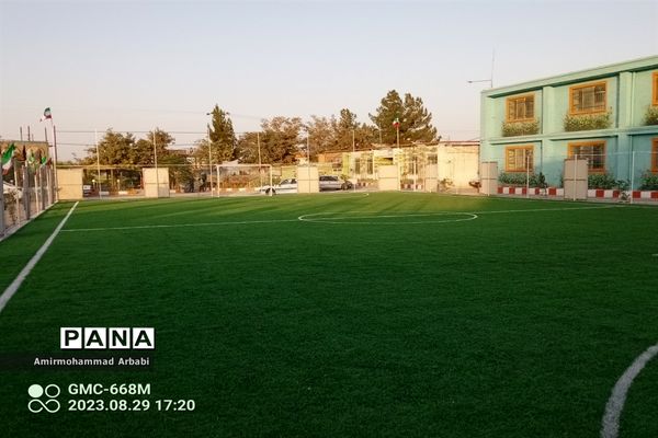افتتاح زمین‌چمن‌ مصنوعی متوسطه اول آموزشگاه نمونه شهید عباد عسکری تربت‌جام