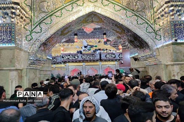 خیل عظیم دلدادگان در مرقد امام حسن عسکری ( ع)