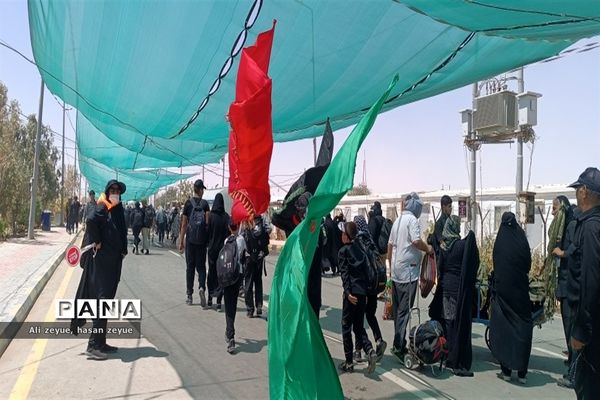پیاده‌روی زائران اربعین حسینی در مسیر عاشقی
