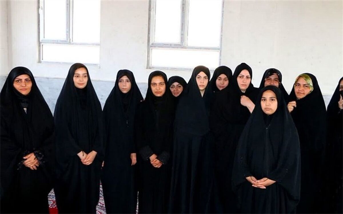 خدمت‌رسانی دهه هشتادی‌های «شهرکرد» به زائران اربعین در قم