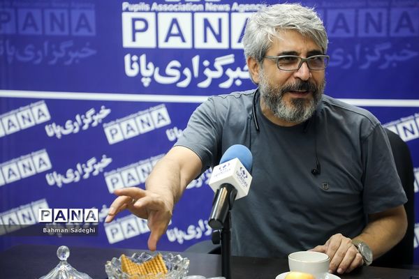 حضور امیر غفارمنش در خبرگزاری پانا