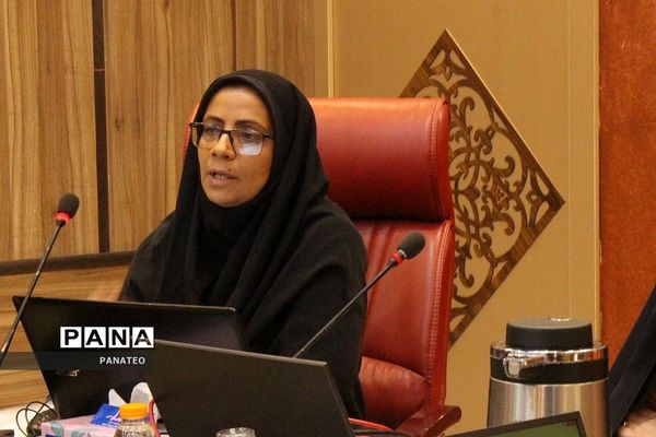 نشست هم‌اندیشی مسئولان امورتربیتی مناطق ۲۱ گانه شهرستان‌های تهران