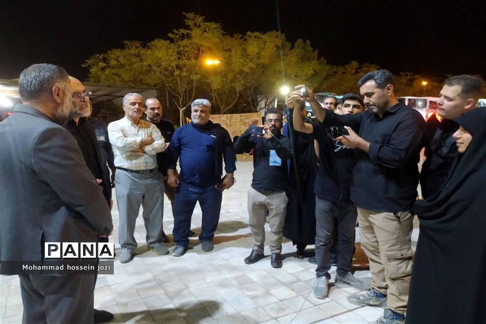 بازدید معاون سیاسی استاندار قم از فعالیت‌های قرارگاه مردمی اربعین