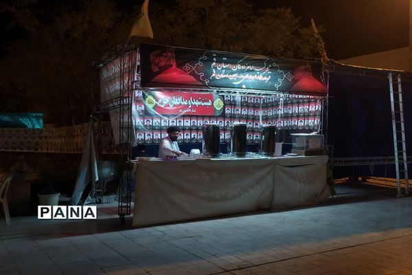 بازدید معاون سیاسی استاندار قم از فعالیت‌های قرارگاه مردمی اربعین