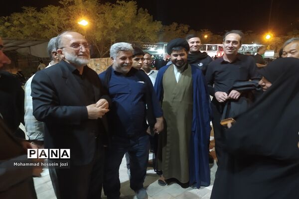 بازدید معاون سیاسی استاندار قم از فعالیت‌های قرارگاه مردمی اربعین