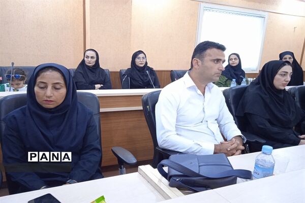نشست هم‌اندیشی مدیرکل ورزش و جوانان استان مازندران در محمود‌آباد