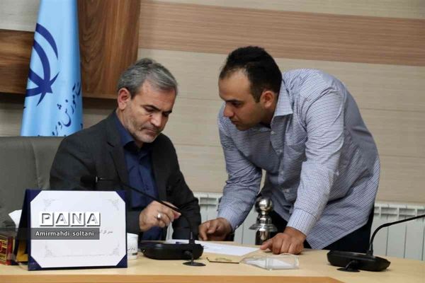 ملاقات مردمی مدیرکل آموزش و پرورش استان آذربایجان شرقی