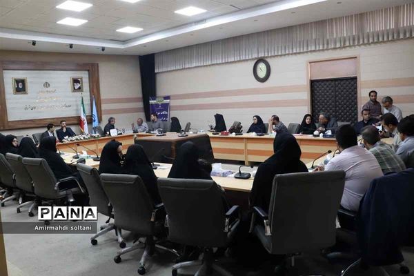 ملاقات مردمی مدیرکل آموزش و پرورش استان آذربایجان شرقی