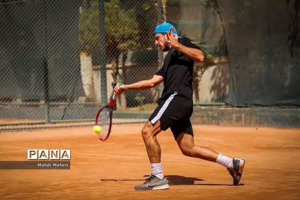 بازدید مسئولان ورزش کشور از اردوی تیم ملی تنیس