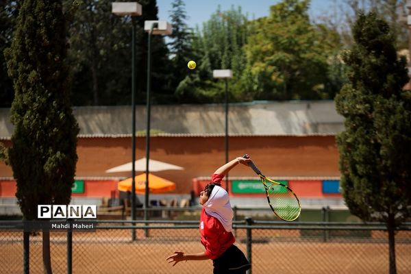 بازدید مسئولان ورزش کشور از اردوی تیم ملی تنیس