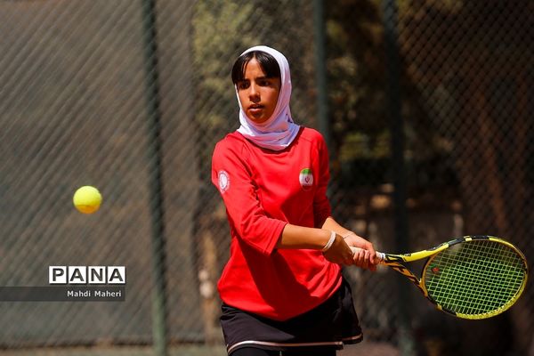 بازدید مسئولان ورزش کشور از اردوی تیم ملی تنیس