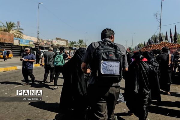 نمایش عشق و ایمان به امام حسین(ع) در راهپیمایی اربعین حسینی