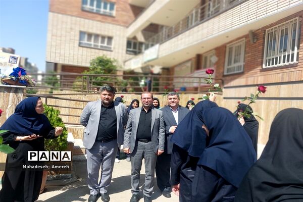 مانور بازگشایی مدارس منطقه ۸