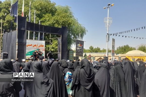 همایش اربعین حسینی در شهرستان شازند