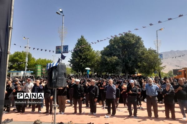 همایش اربعین حسینی در شهرستان شازند