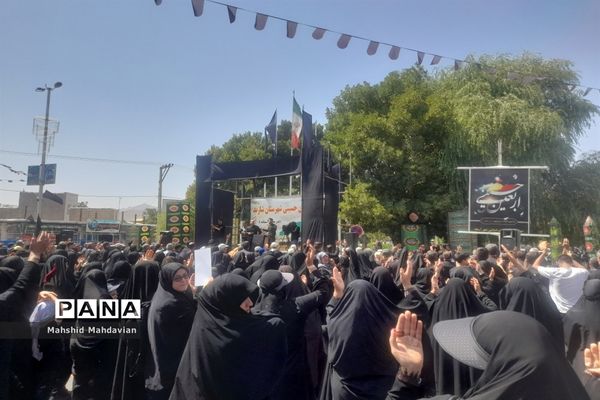 همایش اربعین حسینی در شهرستان شازند