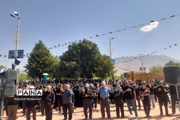 همایش اربعین حسینی در شهرستان شازند