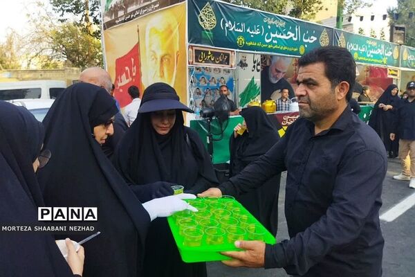 موکب حب الحسین(ع)  فشافویه درمسیر پیاده‌روی جاماندگان اربعین حسینی