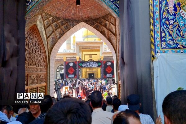 حال و هوای حرم ائمه معصومین در راهپیمایی اربعین
