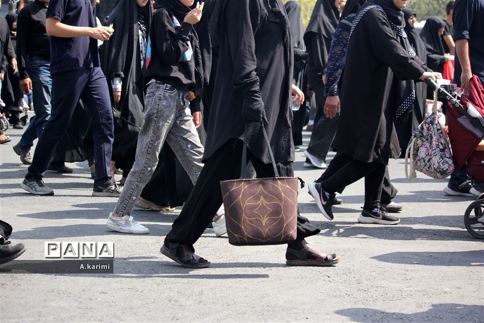 پاهای جا مانده اربعین1402