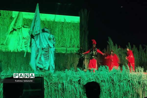 نمایش بزرگ "برفرازهستی" کاری از گروه فرهنگی و هنری مهتاب